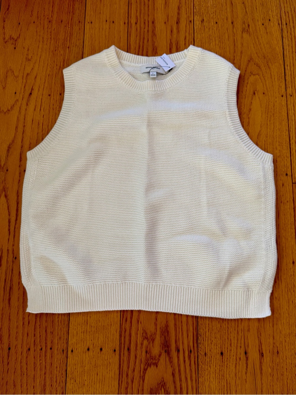 Banana Republic Cream Knit Vest Sz L. NWT